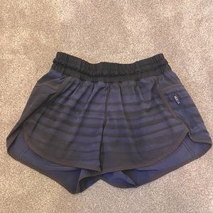 Lulu lemon tracker shorts size 6